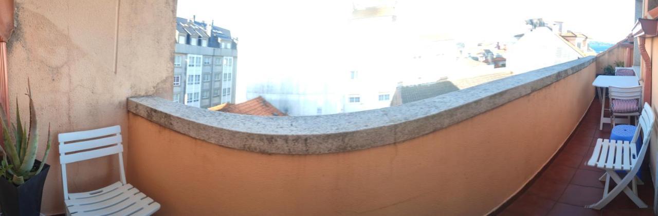 Aticos Con Terraza Vistas Urbanos 100 Playa Apartment Sanxenxo Bagian luar foto